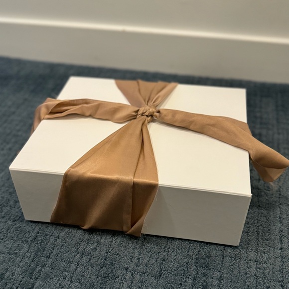 Lunya The Short Robe - Picture 8 of 8